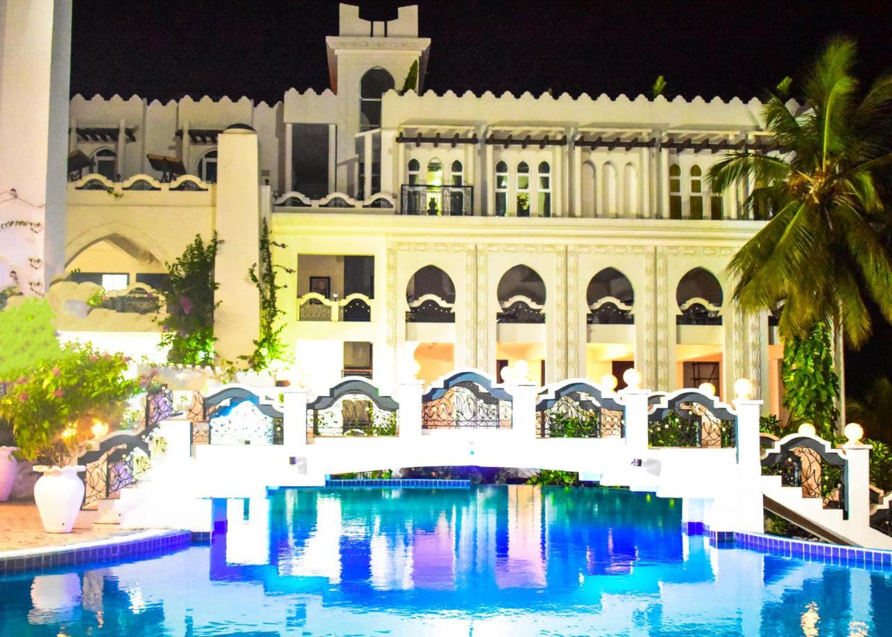 Madinat Al Bahr Business & Готель