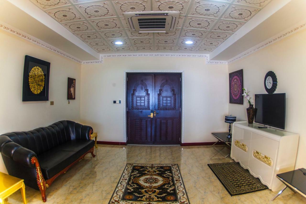 Madinat Al Bahr Business & Готель