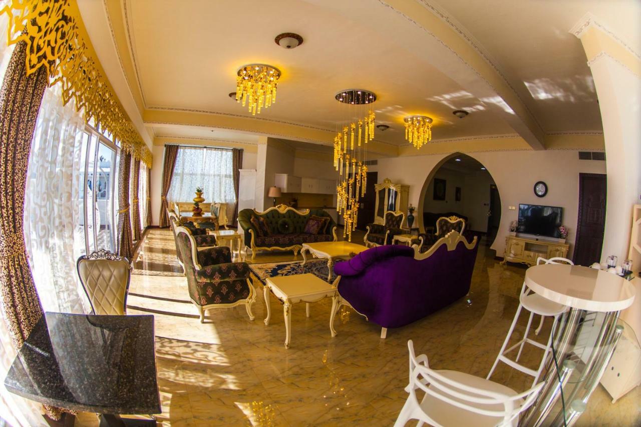 Готель Madinat Al Bahr Business & 5*