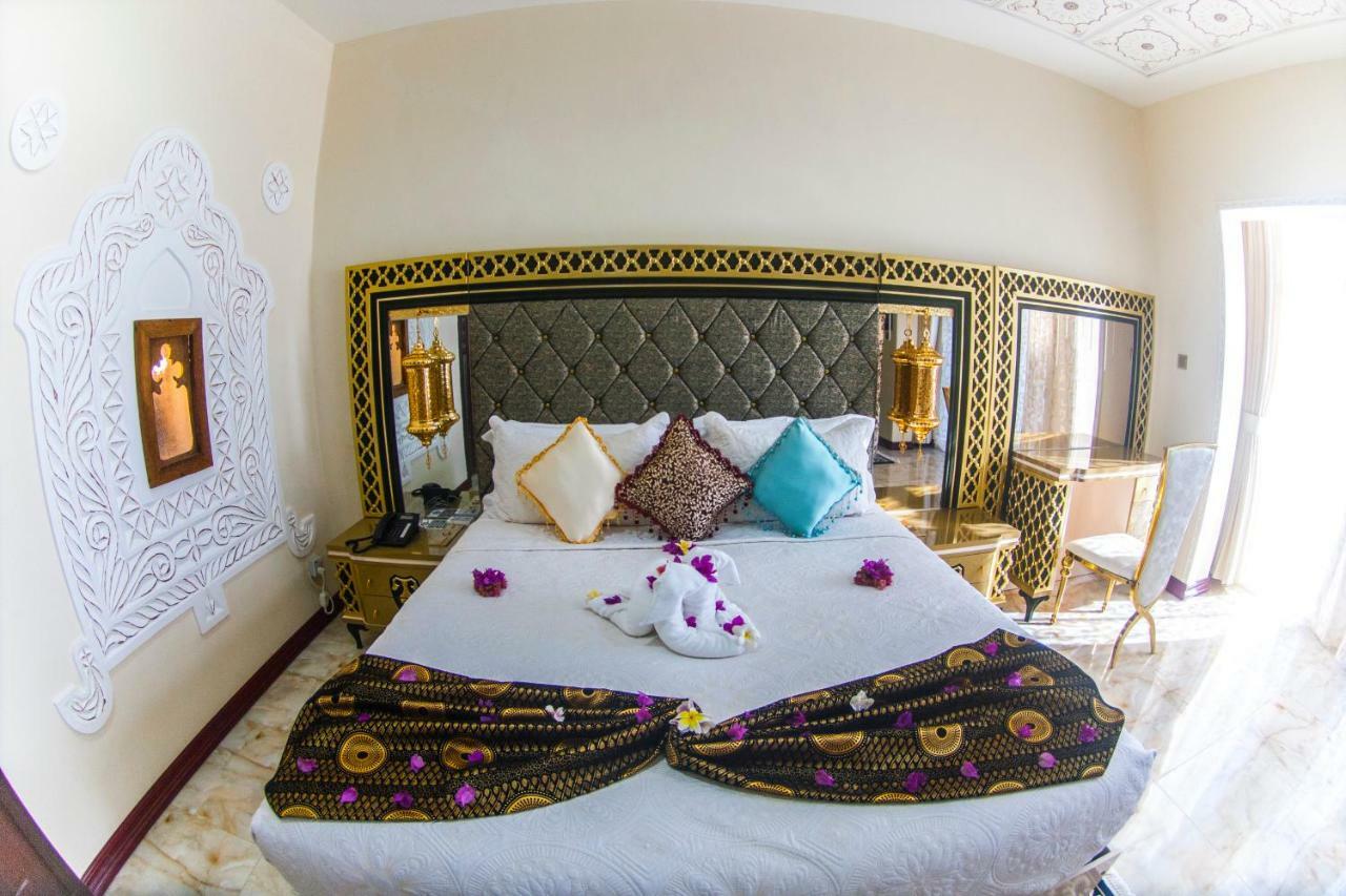 Madinat Al Bahr Business & Готель